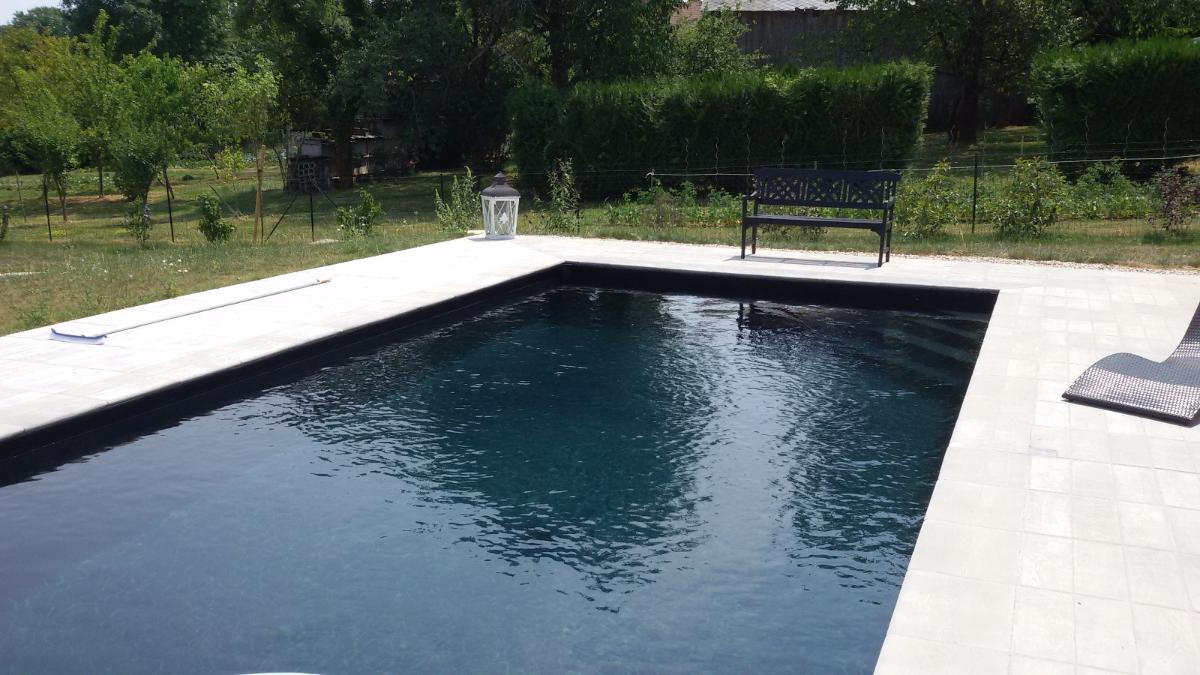 Pose de liner, plage de piscine